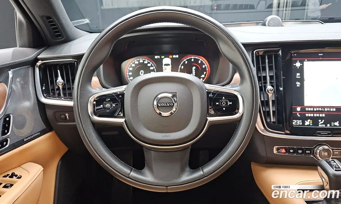 Volvo S90 2018 2.0 автомат (гидро), фото 19