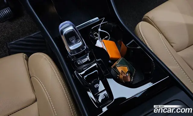 Volvo XC40 2022 2.0 автомат (гидро), миниатюра 11