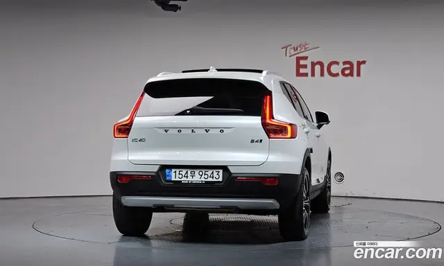 Volvo XC40 2022 2.0 автомат (гидро), миниатюра 3