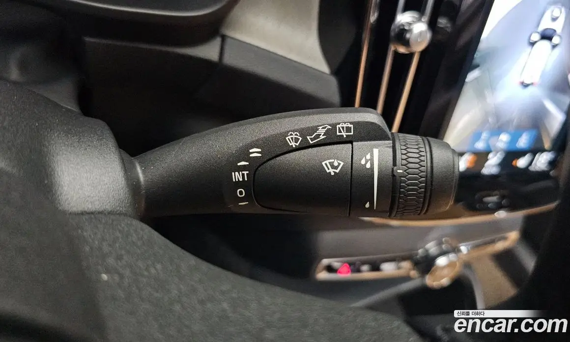 Volvo XC40 2022 2.0 автомат (гидро), фото 24