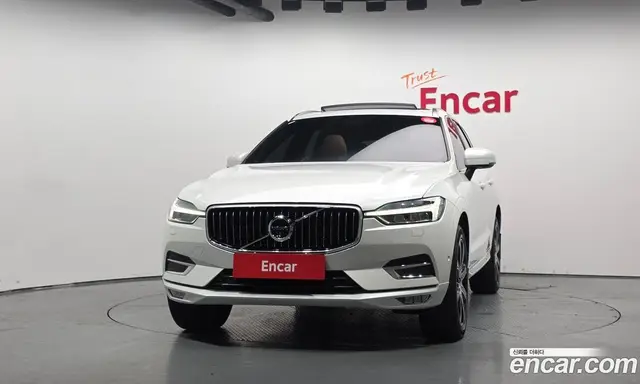 Volvo XC60 2018 2.0 автомат (гидро), миниатюра 3