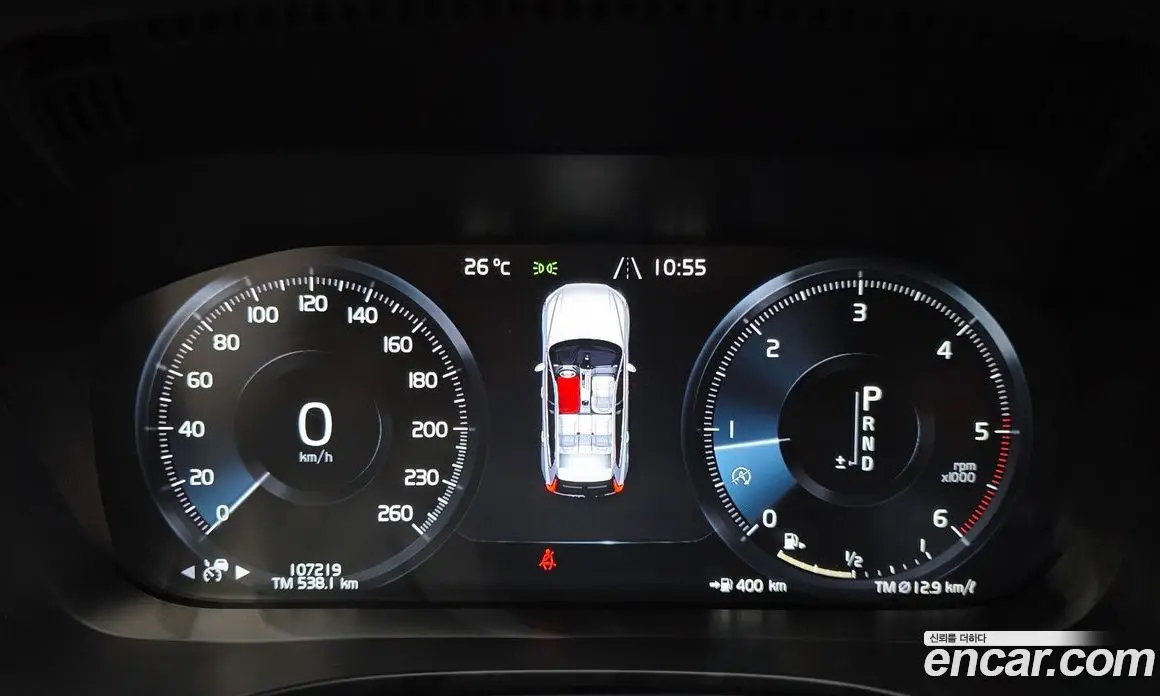Volvo XC60 2018 2.0 автомат (гидро), фото 8