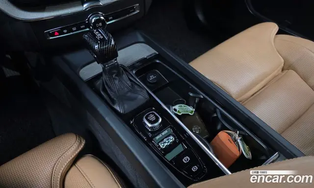 Volvo XC60 2018 2.0 автомат (гидро), миниатюра 9