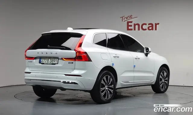 Volvo XC60, 2021, 14 818 км