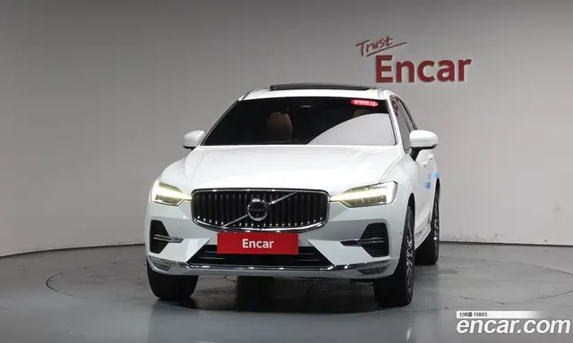 Volvo XC60 2021 2.0 автомат (гидро), миниатюра 2