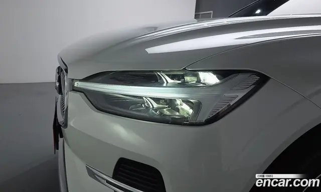 Volvo XC60 2021 2.0 автомат (гидро), миниатюра 7
