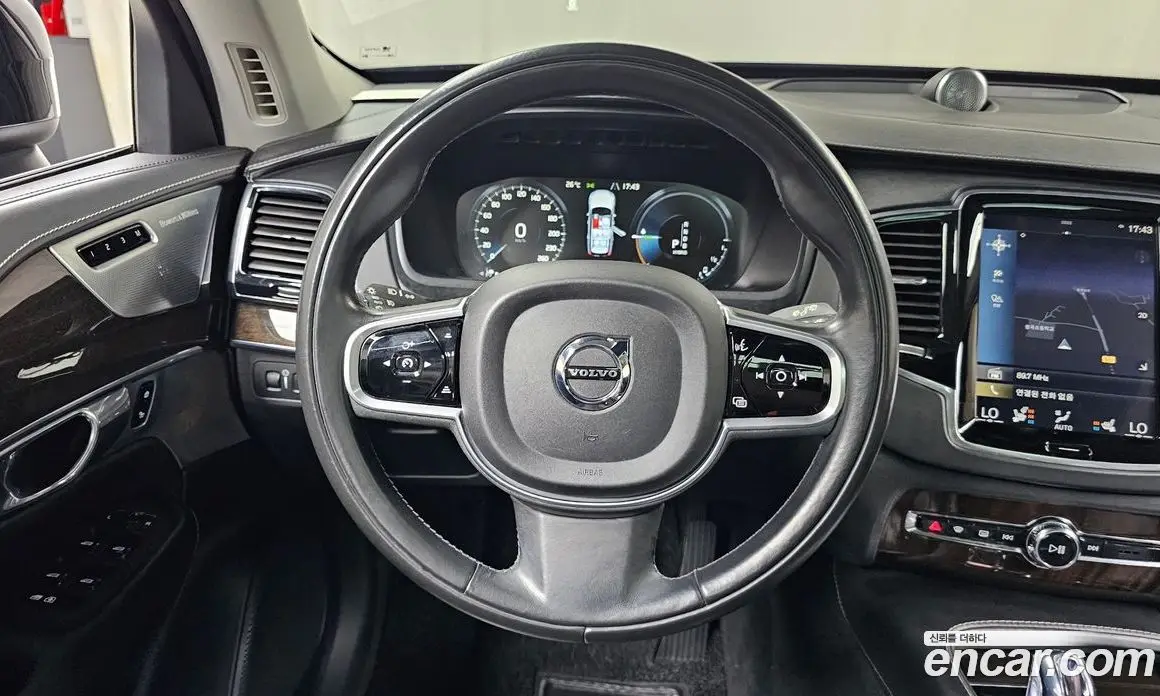 Volvo XC90 2016 2.0 автомат (гидро), фото 12