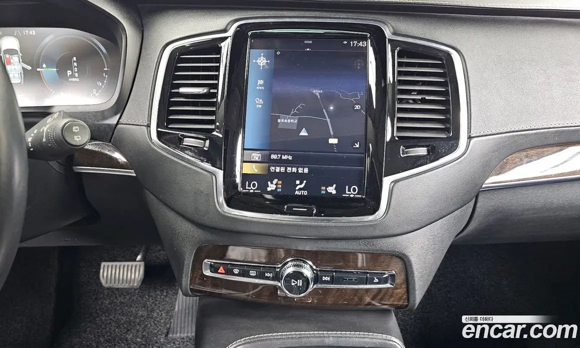 Volvo XC90 2016 2.0 автомат (гидро), фото 14