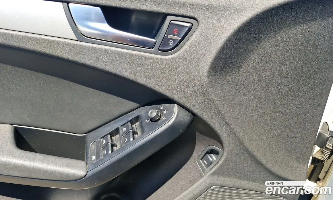 Audi A4 2009 2.0 автомат (гидро), фото 8