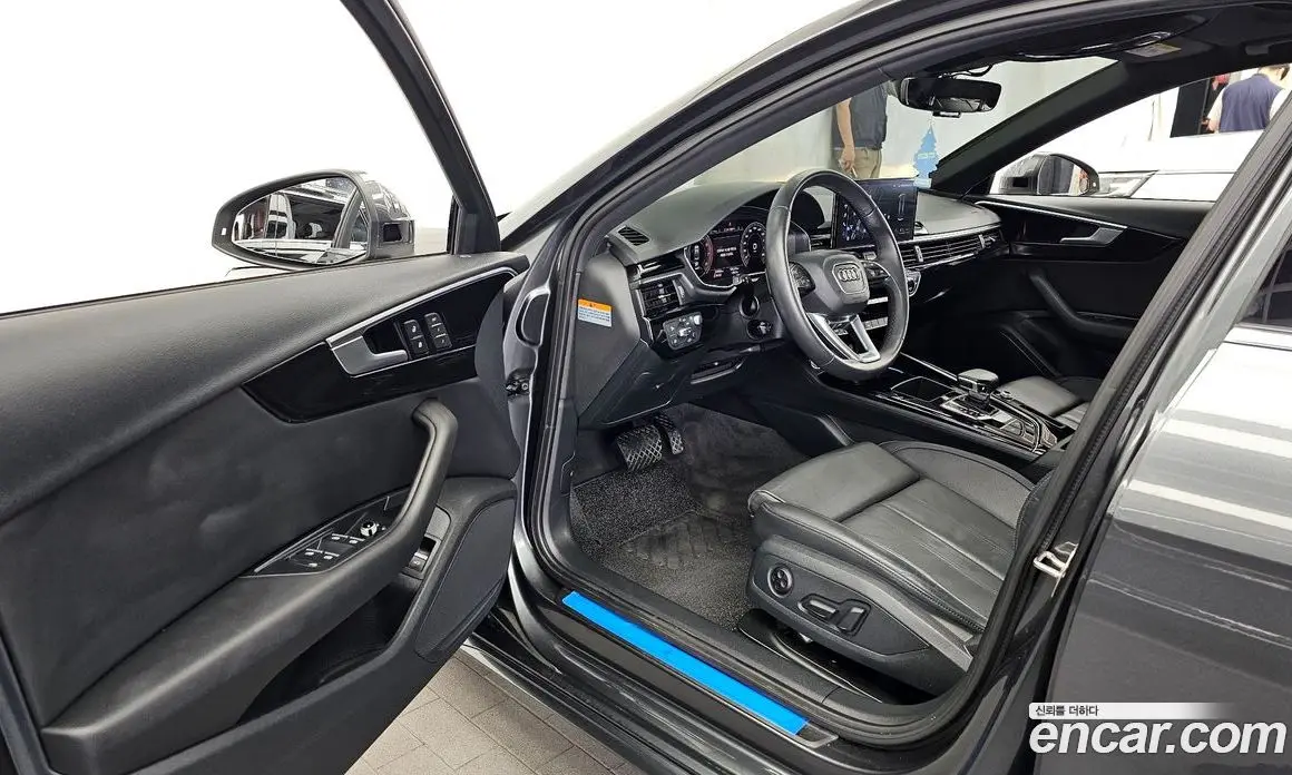 Audi A4 2021 2.0 автомат (гидро), фото 13