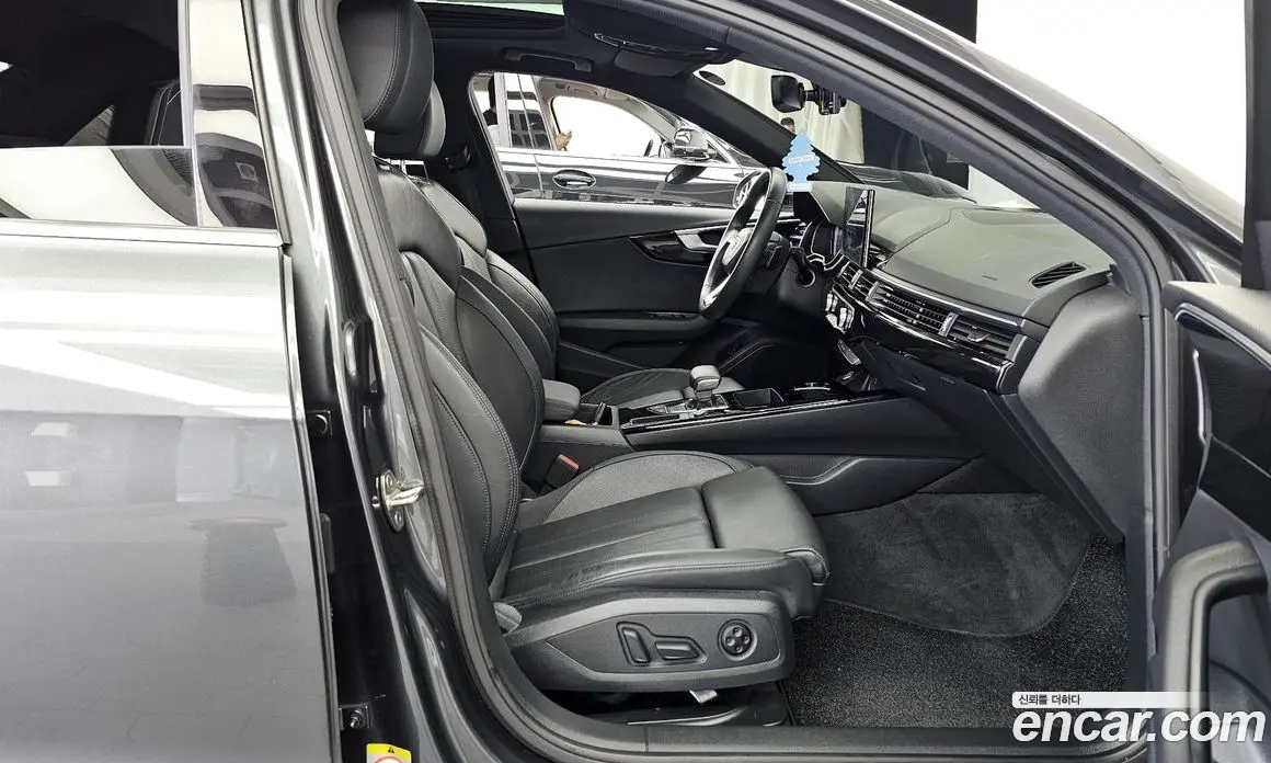 Audi A4 2021 2.0 автомат (гидро), фото 17