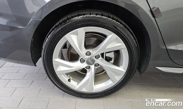 Audi A4 2021 2.0 автомат (гидро), миниатюра 5
