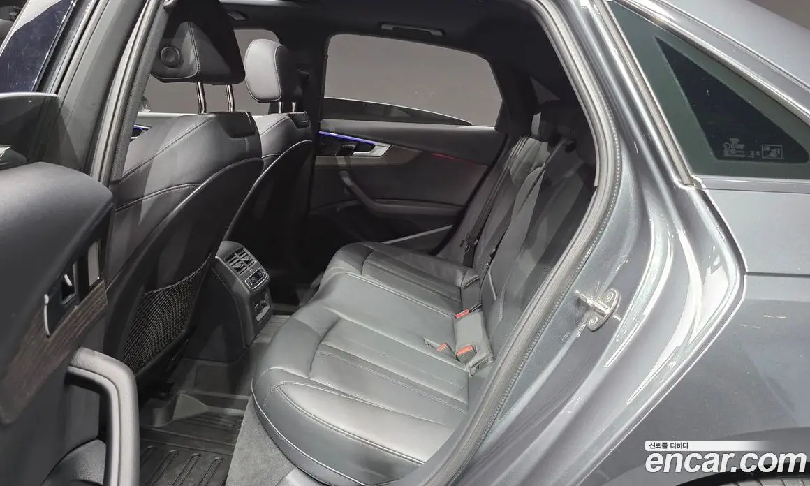 Audi A4 2023 2.0 автомат (гидро), фото 18