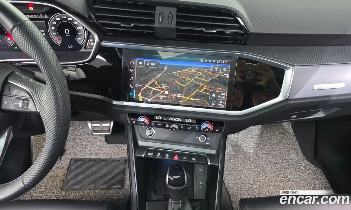 Audi Q3 2023 2.0 автомат (гидро), фото 24
