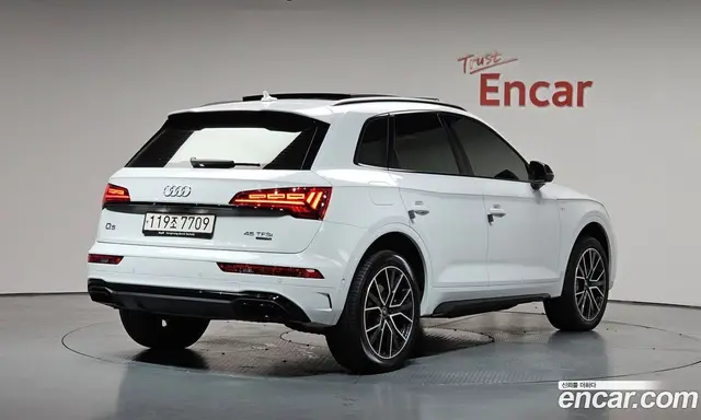 Audi Q5 2024 2.0 автомат (гидро), миниатюра 2