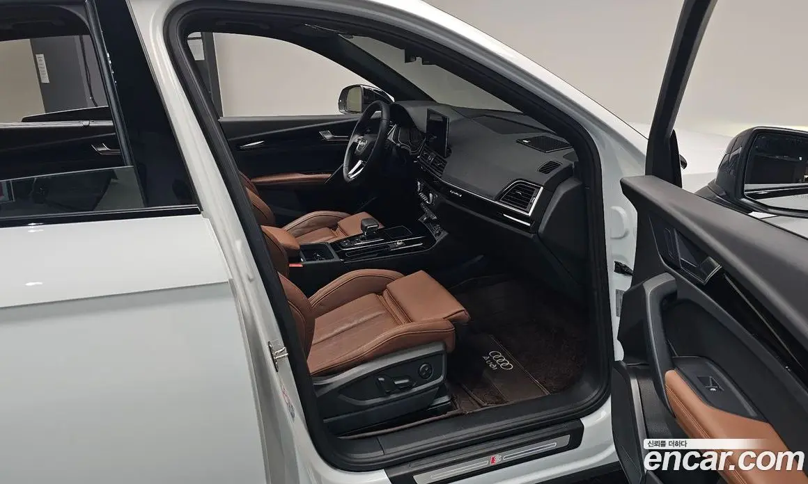 Audi Q5 2024 2.0 автомат (гидро), фото 16