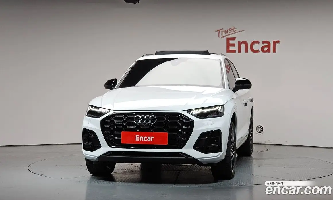 Audi Q5 2024 2.0 автомат (гидро), фото 3