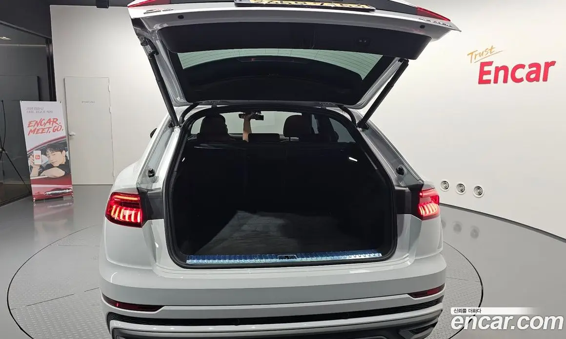 Audi Q8 2021 3.0 автомат (гидро), фото 20