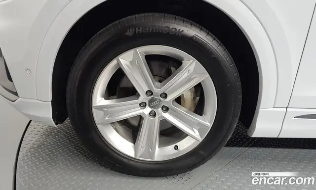 Audi Q8 2021 3.0 автомат (гидро), миниатюра 5
