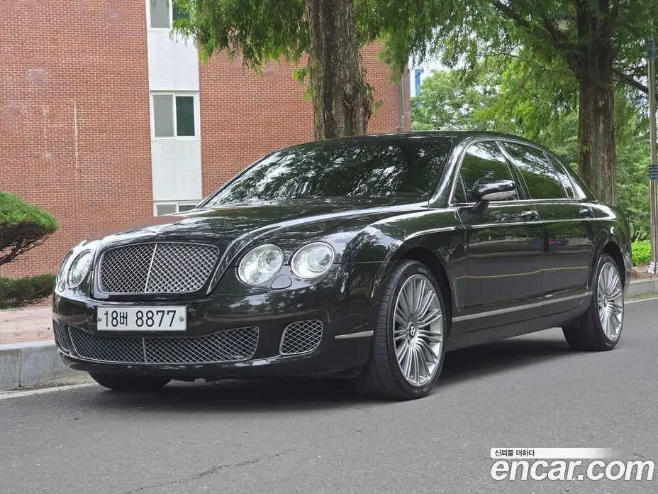 Bentley Flying Spur 2008 6.0 автомат (гидро), фото 1 Bentley Flying Spur 2008 6.0 автомат (гидро), фото 1