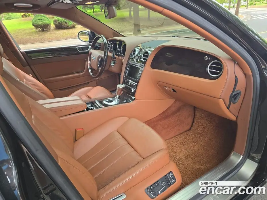 Bentley Flying Spur 2008 6.0 автомат (гидро), фото 16 Bentley Flying Spur 2008 6.0 автомат (гидро), фото 16
