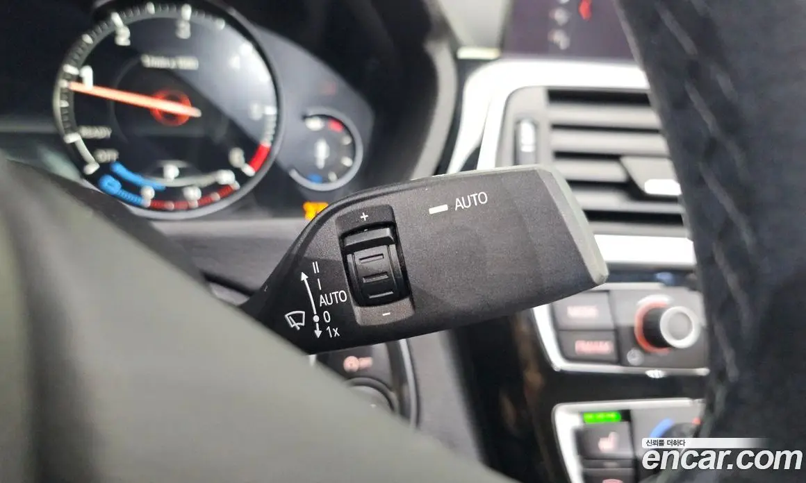 BMW 3 серия 2018 2.0 автомат (гидро), фото 27