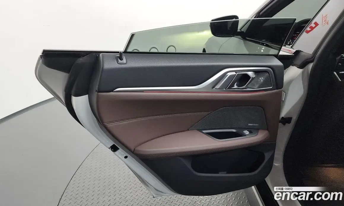 BMW 4 серия 2024 2.0 автомат (гидро), фото 15