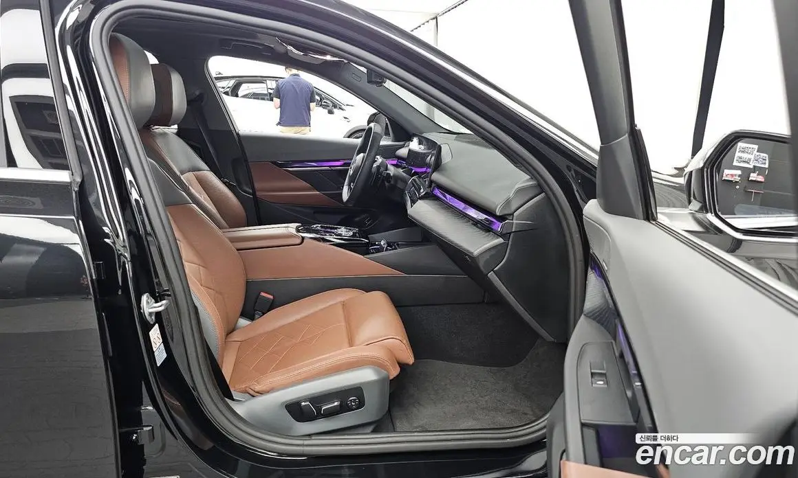 BMW 5 серия 2023 2.0 автомат (гидро), фото 17