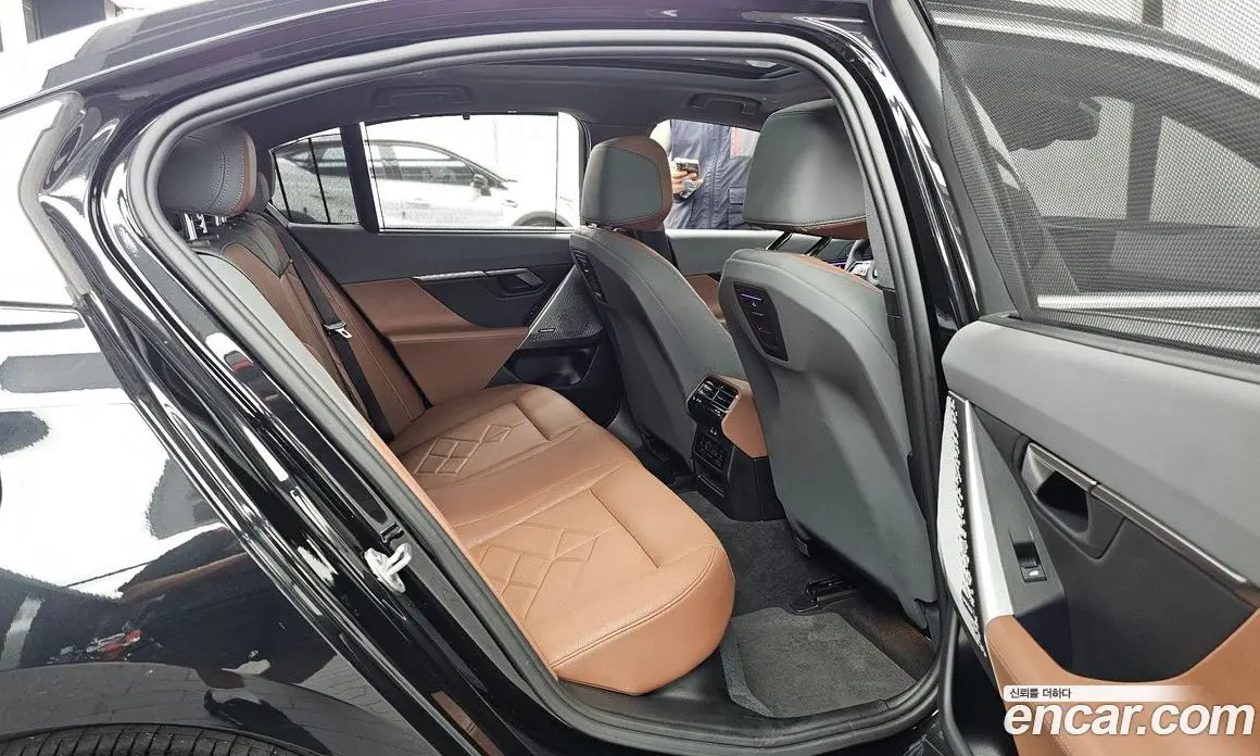 BMW 5 серия 2023 2.0 автомат (гидро), фото 18