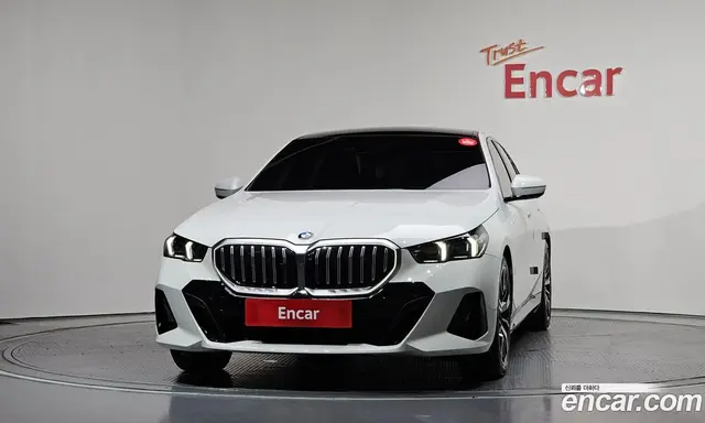 BMW 5 серия 2024 2.0 автомат (гидро), миниатюра 3
