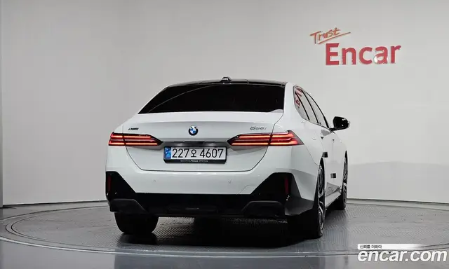 BMW 5 серия 2024 2.0 автомат (гидро), миниатюра 4