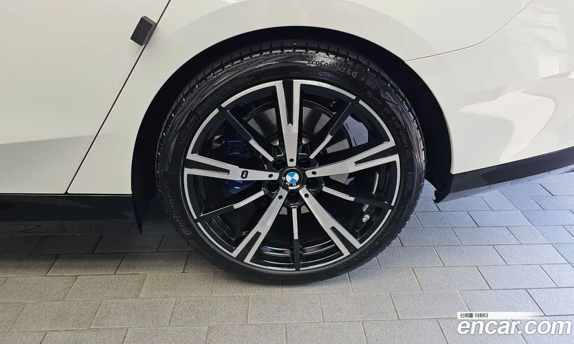 BMW 5 серия 2024 2.0 автомат (гидро), фото 7