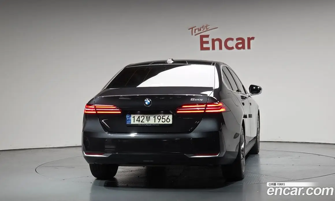 BMW 5 серия 2024 2.0 автомат (гидро), фото 3