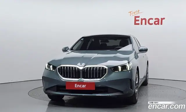 BMW 5 серия 2025 2.0 автомат (гидро), миниатюра 3