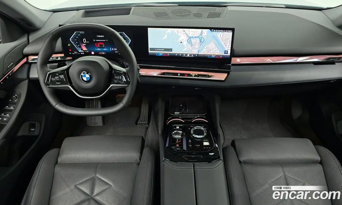 BMW 5 серия 2025 2.0 автомат (гидро), фото 7