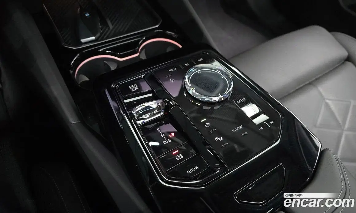 BMW 5 серия 2025 2.0 автомат (гидро), фото 9