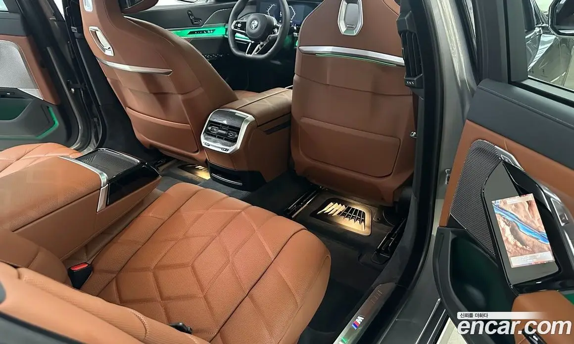 BMW 7 серия 2025 3.0 автомат (гидро), фото 12