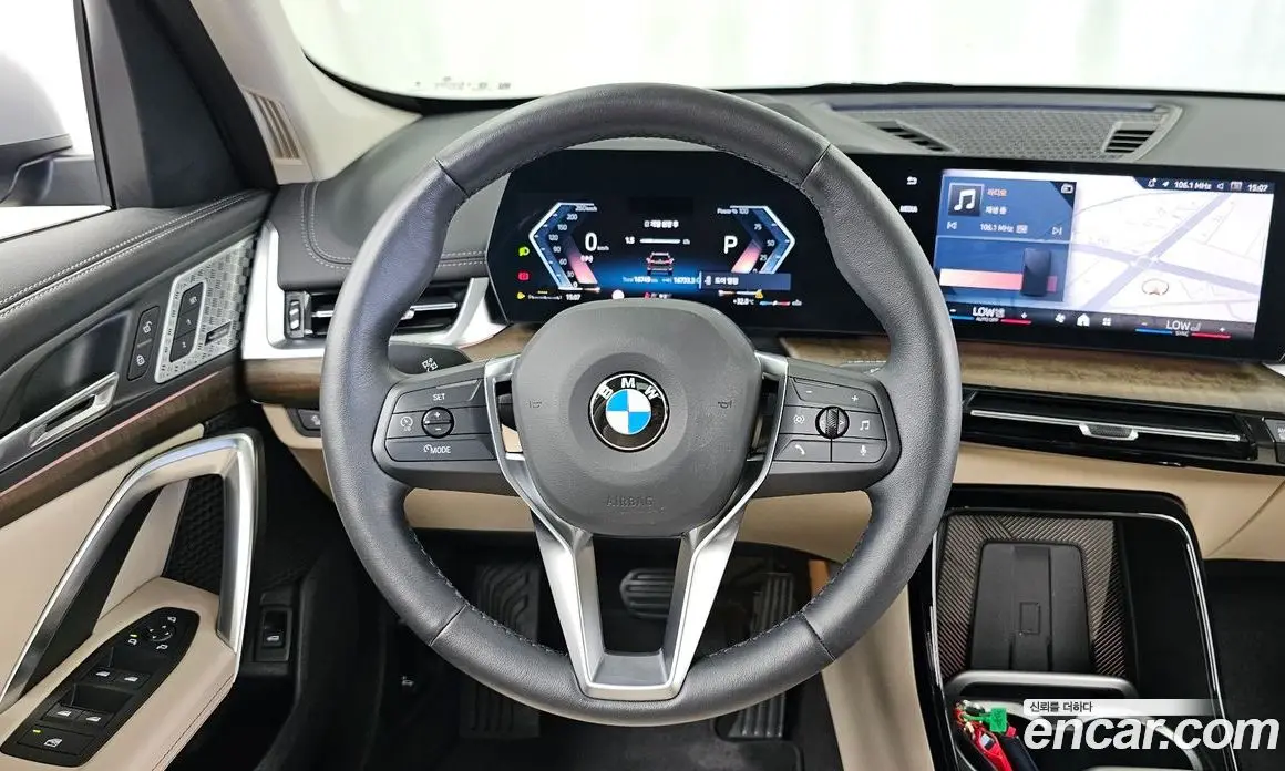 BMW X1 2024 2.0 автомат (гидро), фото 19
