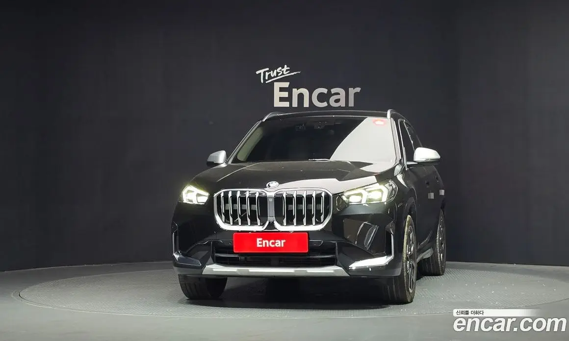 BMW X1 2024 2.0 автомат (гидро), фото 3