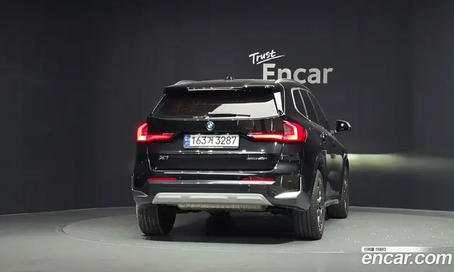 BMW X1 2024 2.0 автомат (гидро), миниатюра 4
