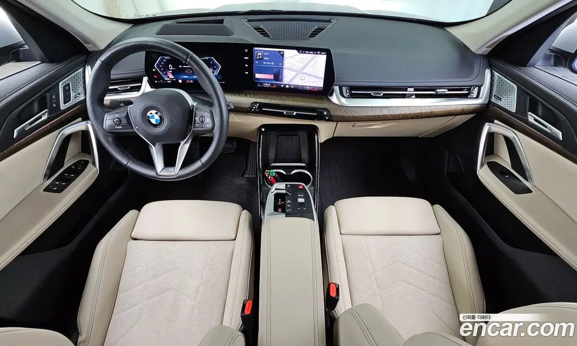 BMW X1 2024 2.0 автомат (гидро), фото 10