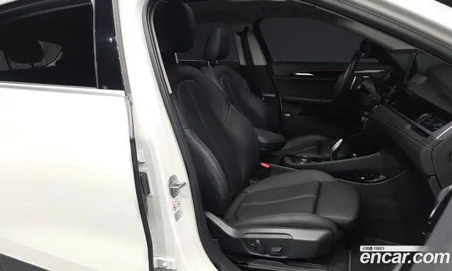 BMW X2 2022 2.0 автомат (гидро), миниатюра 11