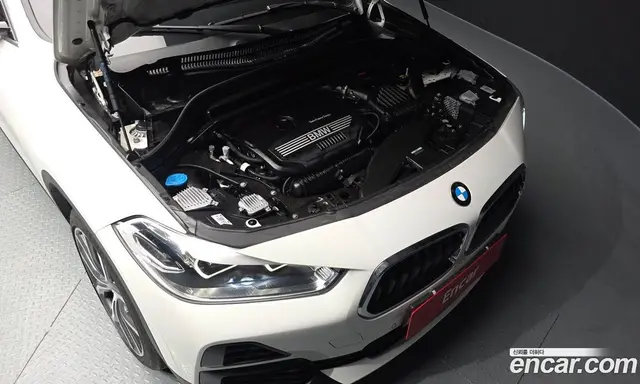 BMW X2 2022 2.0 автомат (гидро), миниатюра 6
