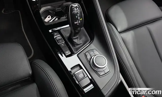 BMW X2 2022 2.0 автомат (гидро), миниатюра 9