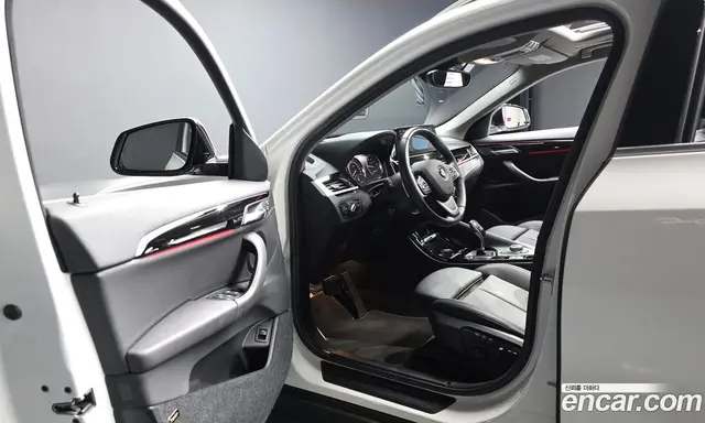 BMW X2 2022 2.0 автомат (гидро), миниатюра 10