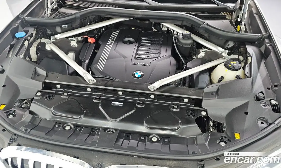 BMW X7 2022 3.0 автомат (гидро), фото 5