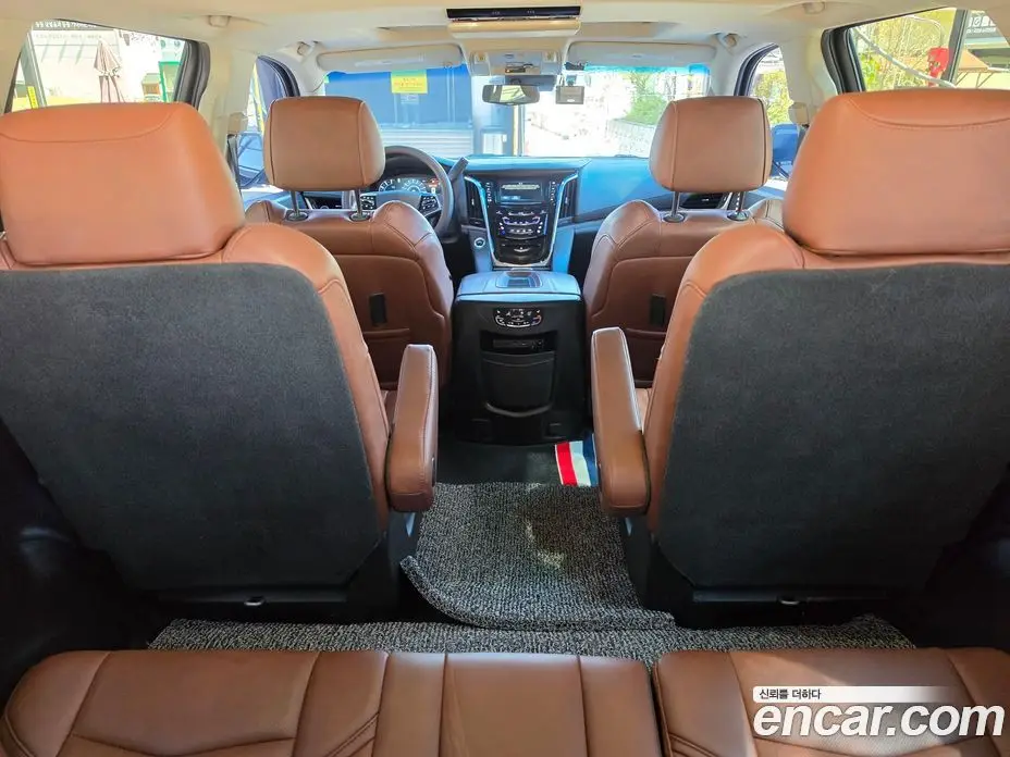 Cadillac Escalade 2018 6.2 автомат (гидро), фото 17 Cadillac Escalade 2018 6.2 автомат (гидро), фото 17