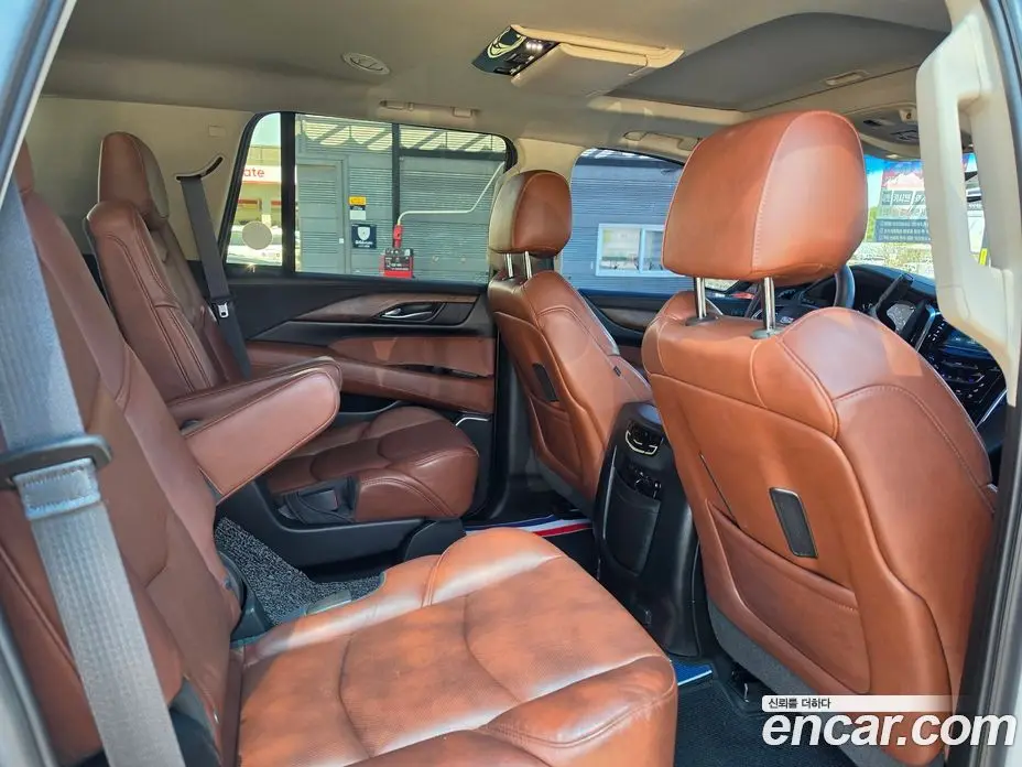Cadillac Escalade 2018 6.2 автомат (гидро), фото 19 Cadillac Escalade 2018 6.2 автомат (гидро), фото 19