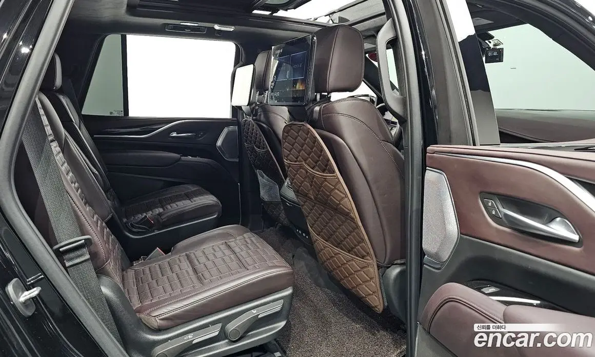 Cadillac Escalade 2023 6.2 автомат (гидро), фото 18 Cadillac Escalade 2023 6.2 автомат (гидро), фото 18