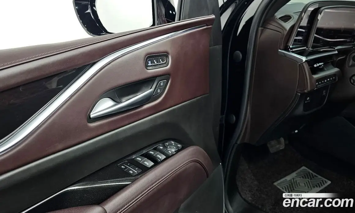 Cadillac Escalade 2023 6.2 автомат (гидро), фото 29 Cadillac Escalade 2023 6.2 автомат (гидро), фото 29